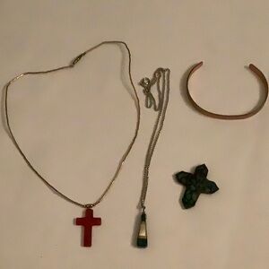 Assortment of jewelry